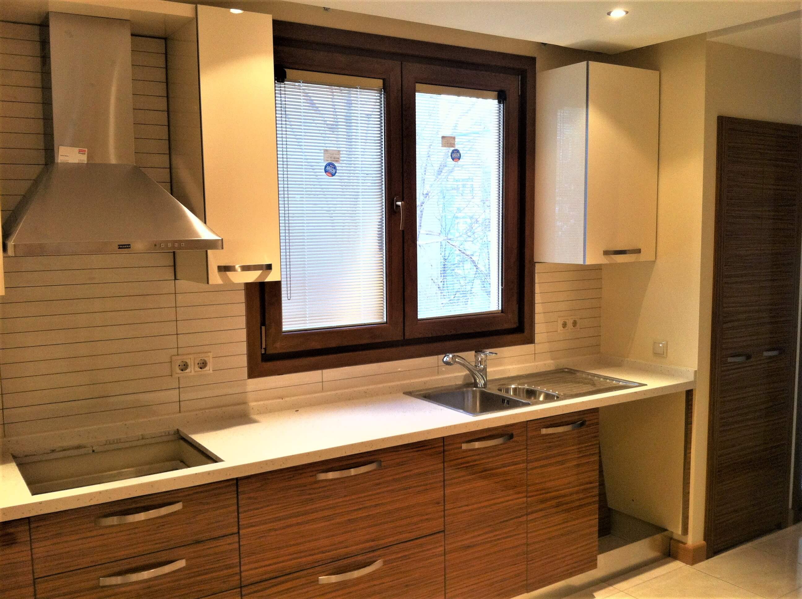 Akasya Apartmanı