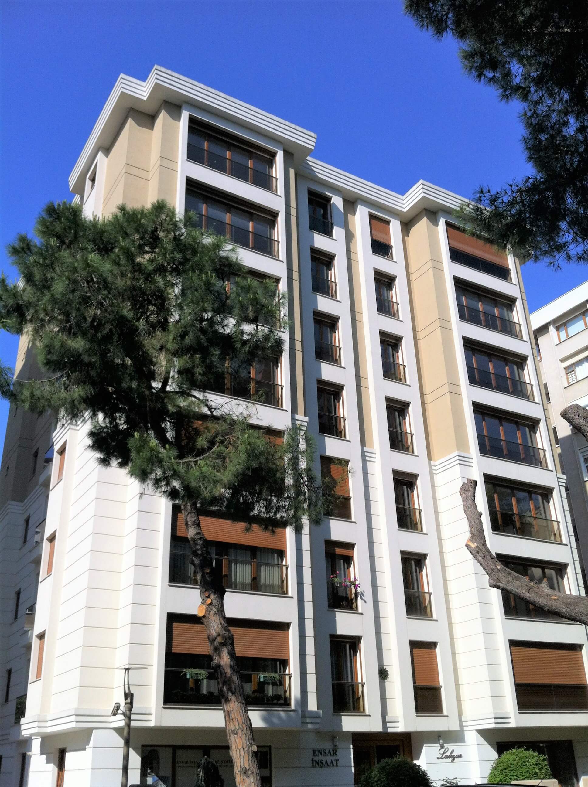 Lalezar Apartmanı