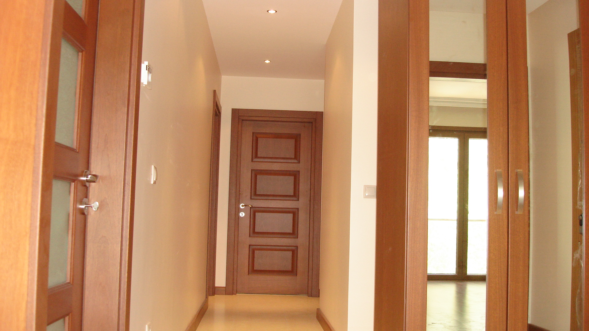 Lalezar Apartmanı